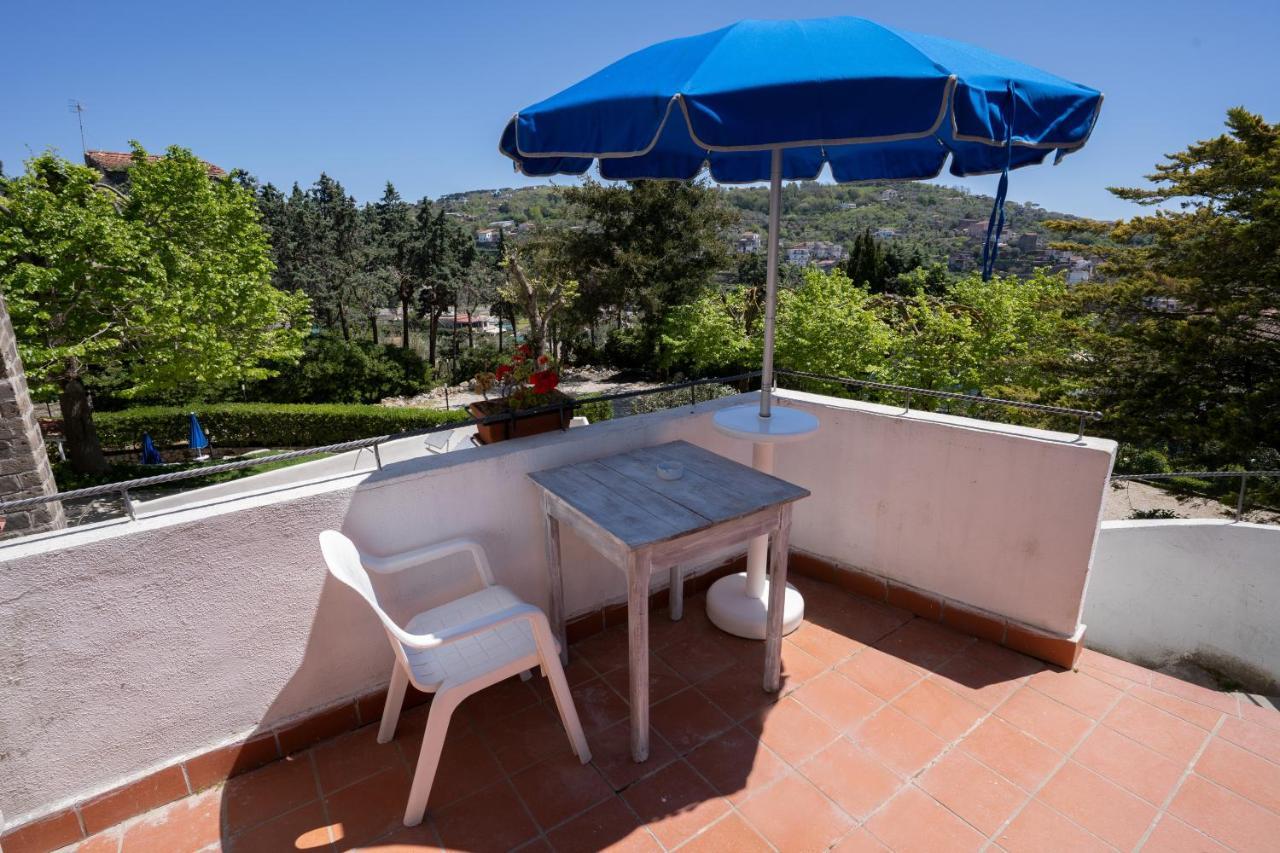 Hotel & Spa Relais Freedom Club Massa Lubrense Esterno foto